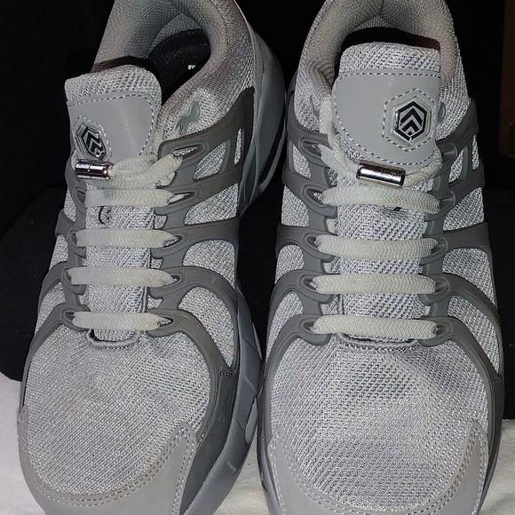 Steel toe sneakers - Picture 2 of 5
